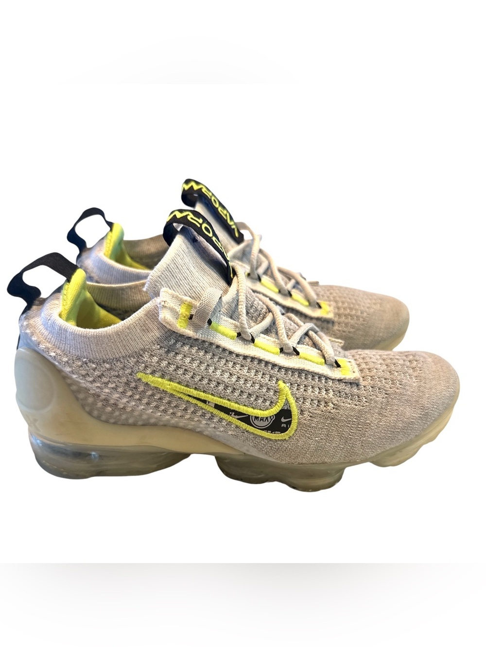 Nike Air Vapormax 2021 Flyknit, Size Big Kid 4Y - Picture 3 of 6